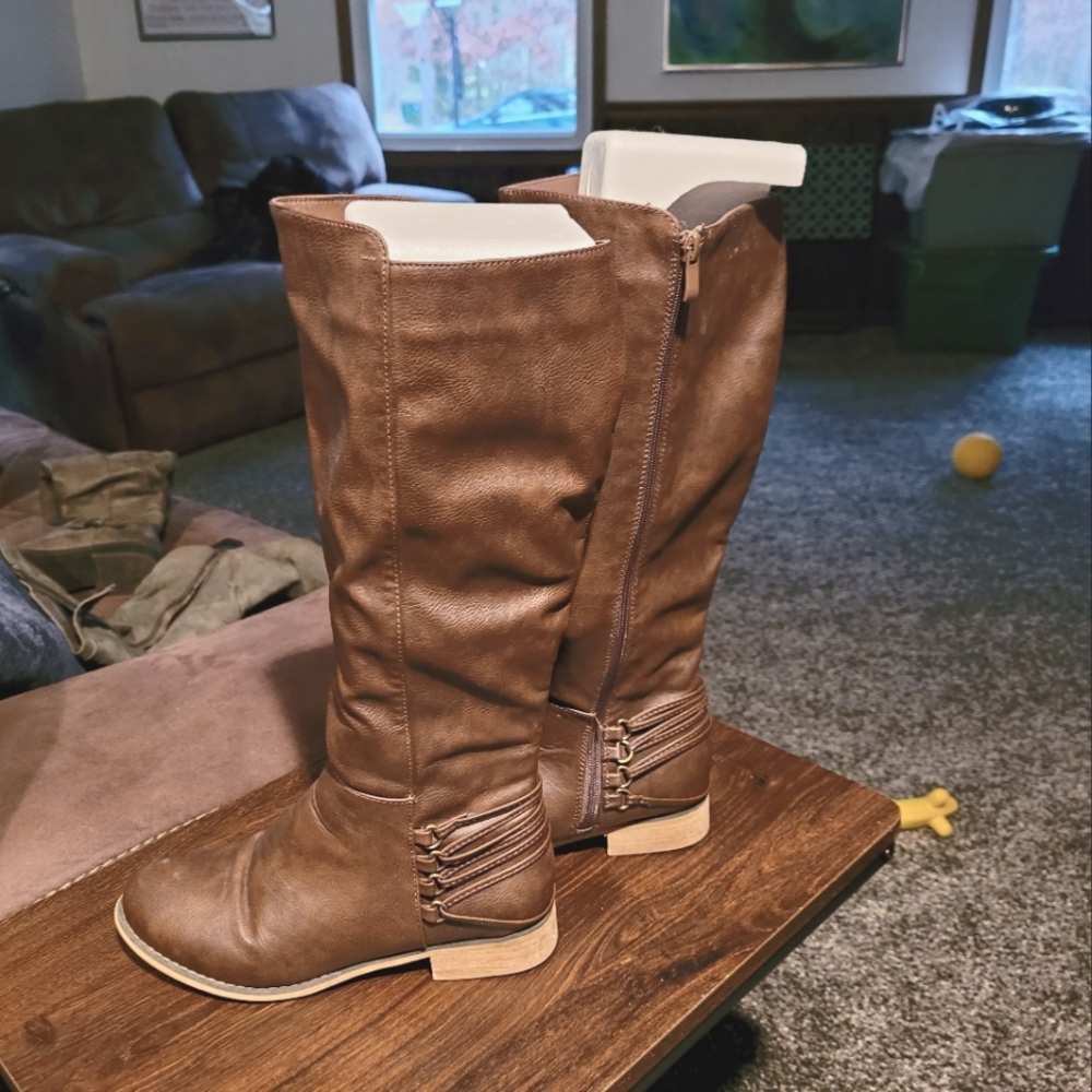 Womans boots